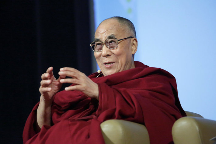 The Dalai Lama speaking at the National Institutes of Health in 2014. Creative Commons license.